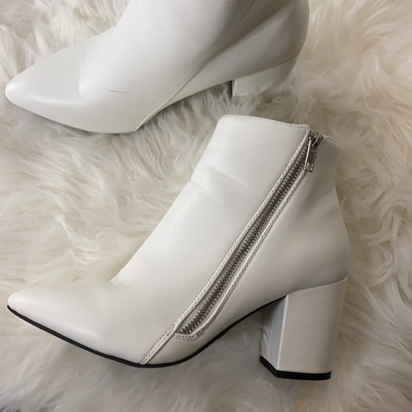 SHEIN white pointed toe booties - Picture 2 of 7